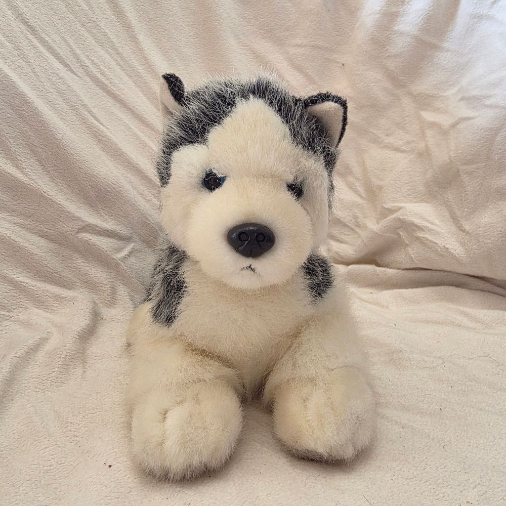 Vintage Russ “Blizzard” Husky Dog Plush